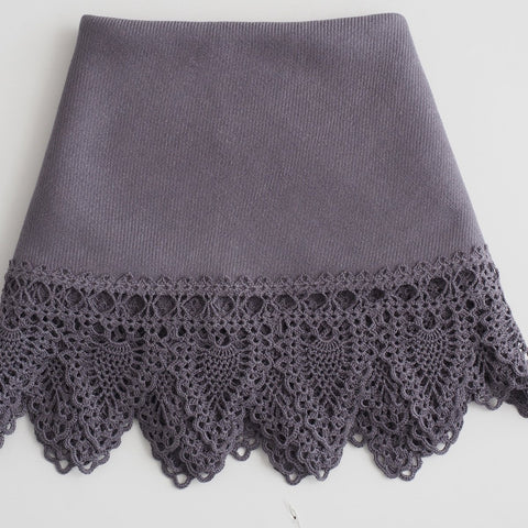 Round Tablecloth with Crocheted Lace